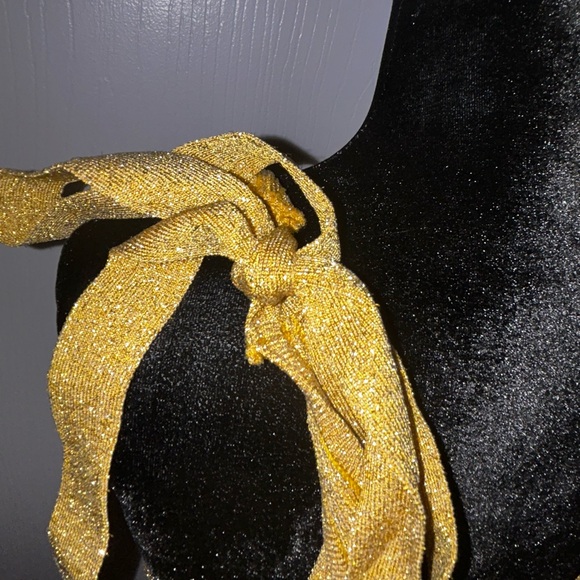 NWOT Bebe ribbed body con sleeveless midi dress - Picture 9 of 10